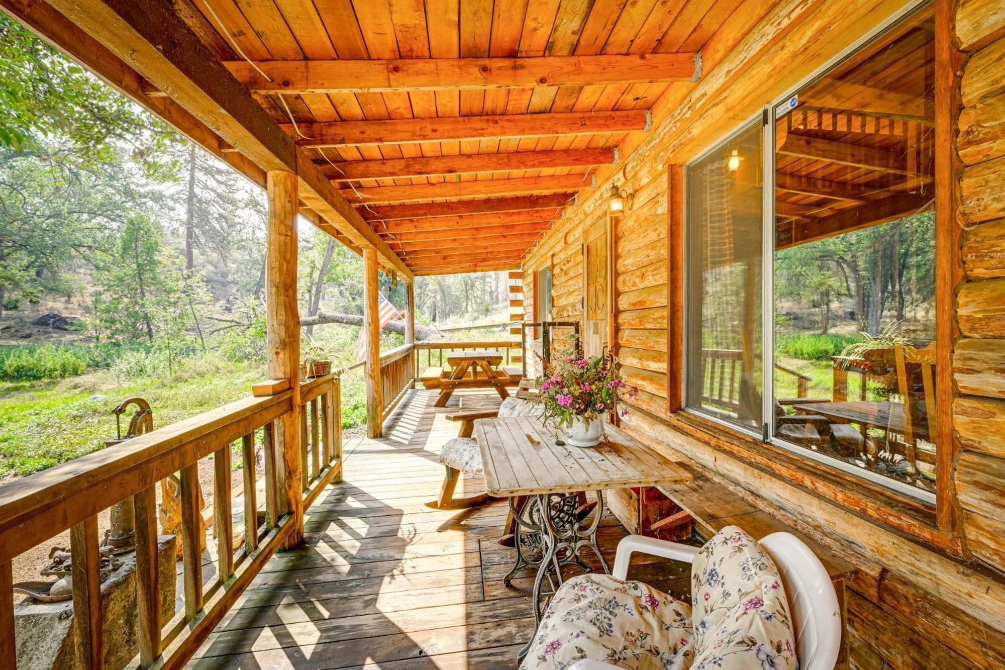 Cozy Family-Friendly Badger Retreat With Fireplace! Exterior foto